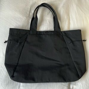 Lululemon Side-Cinch Shopper Bag, black